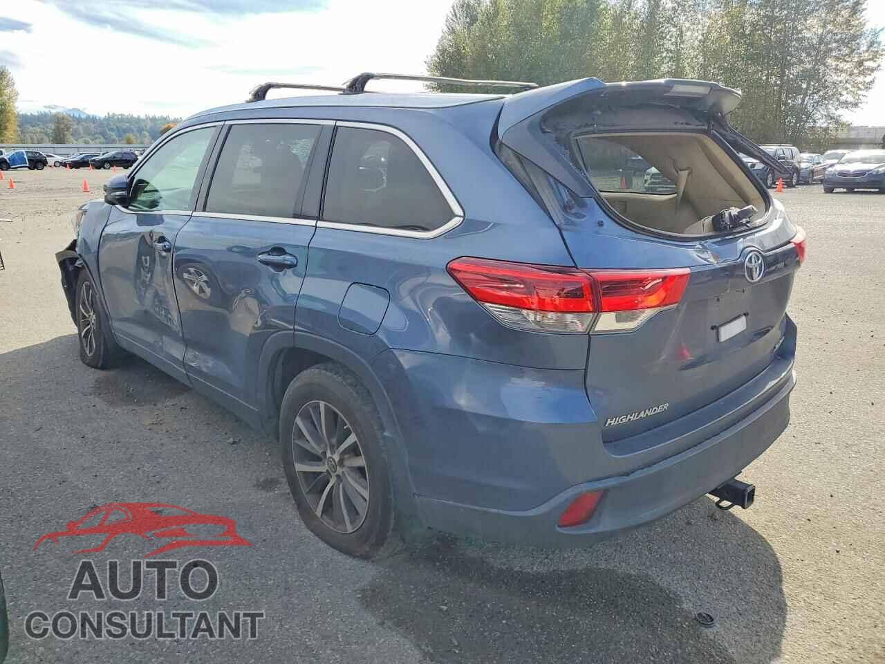 TOYOTA HIGHLANDER 2018 - 5TDJZRFH4JS486032