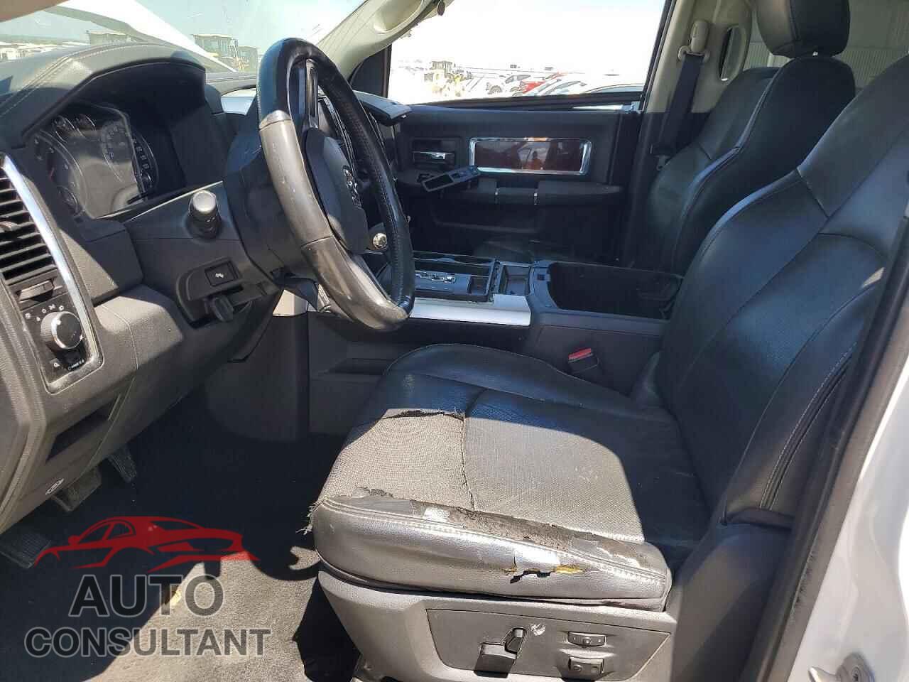DODGE RAM 1500 2010 - 1D7RV1CT3AS140432