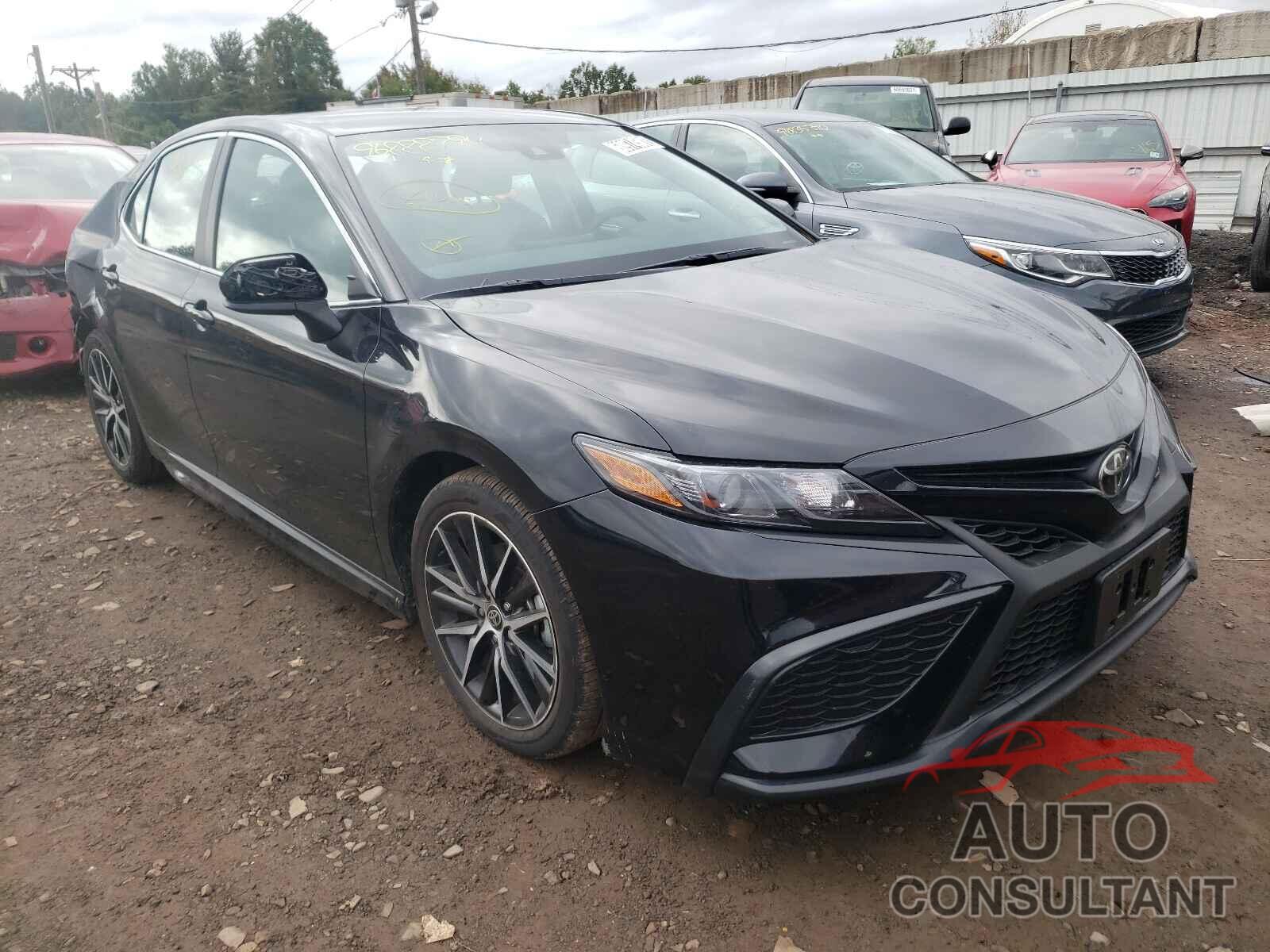 TOYOTA CAMRY 2021 - 4T1G11AK2MU463642