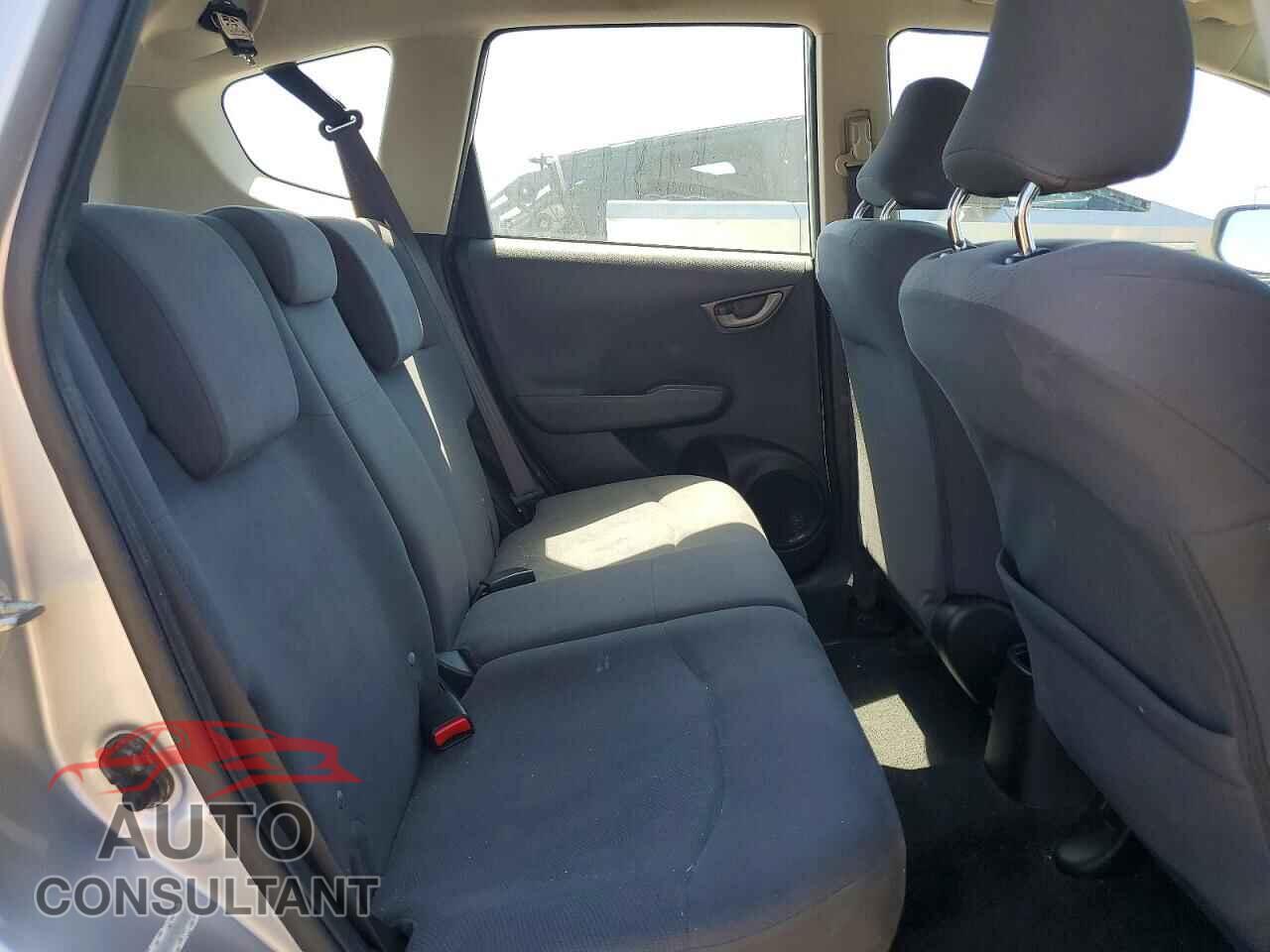HONDA FIT 2013 - JHMGE8H37DC076119