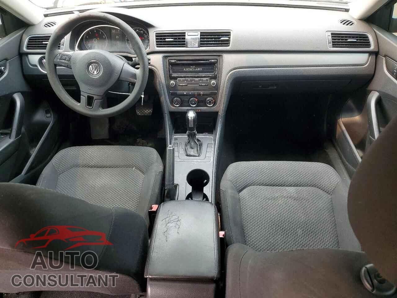 VOLKSWAGEN PASSAT 2013 - 1VWAP7A35DC078213