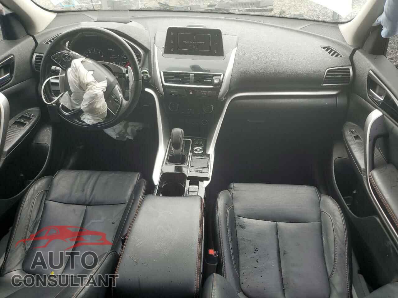 MITSUBISHI ECLIPSE 2018 - JA4AT5AA3JZ045103