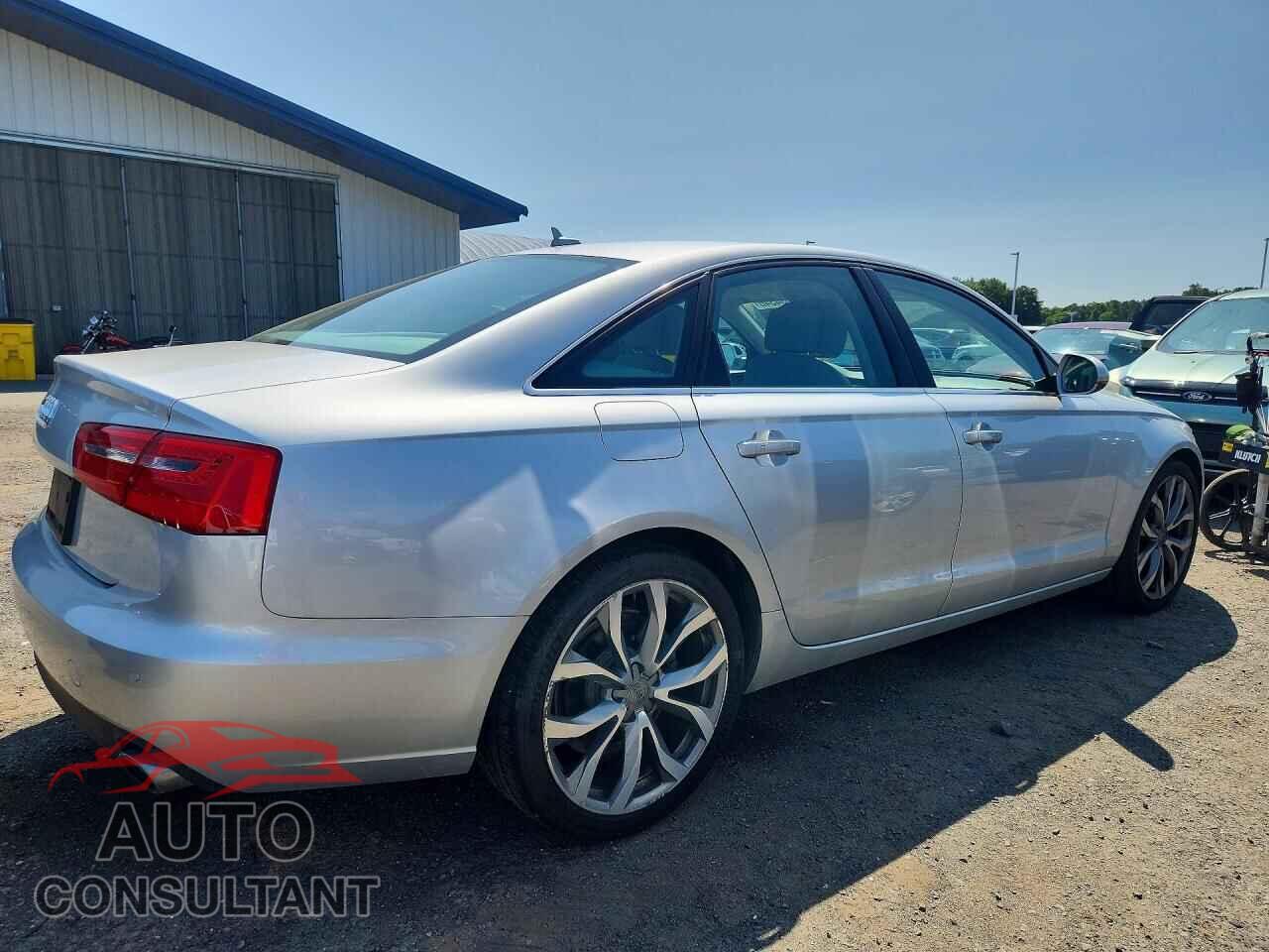 AUDI A6 2013 - WAUGFAFC4DN129451