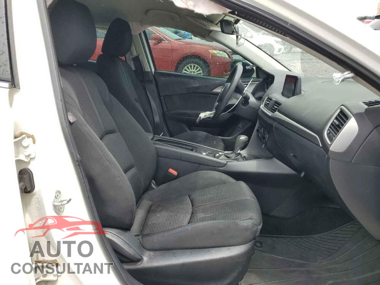 MAZDA 3 2018 - 3MZBN1U74JM186497