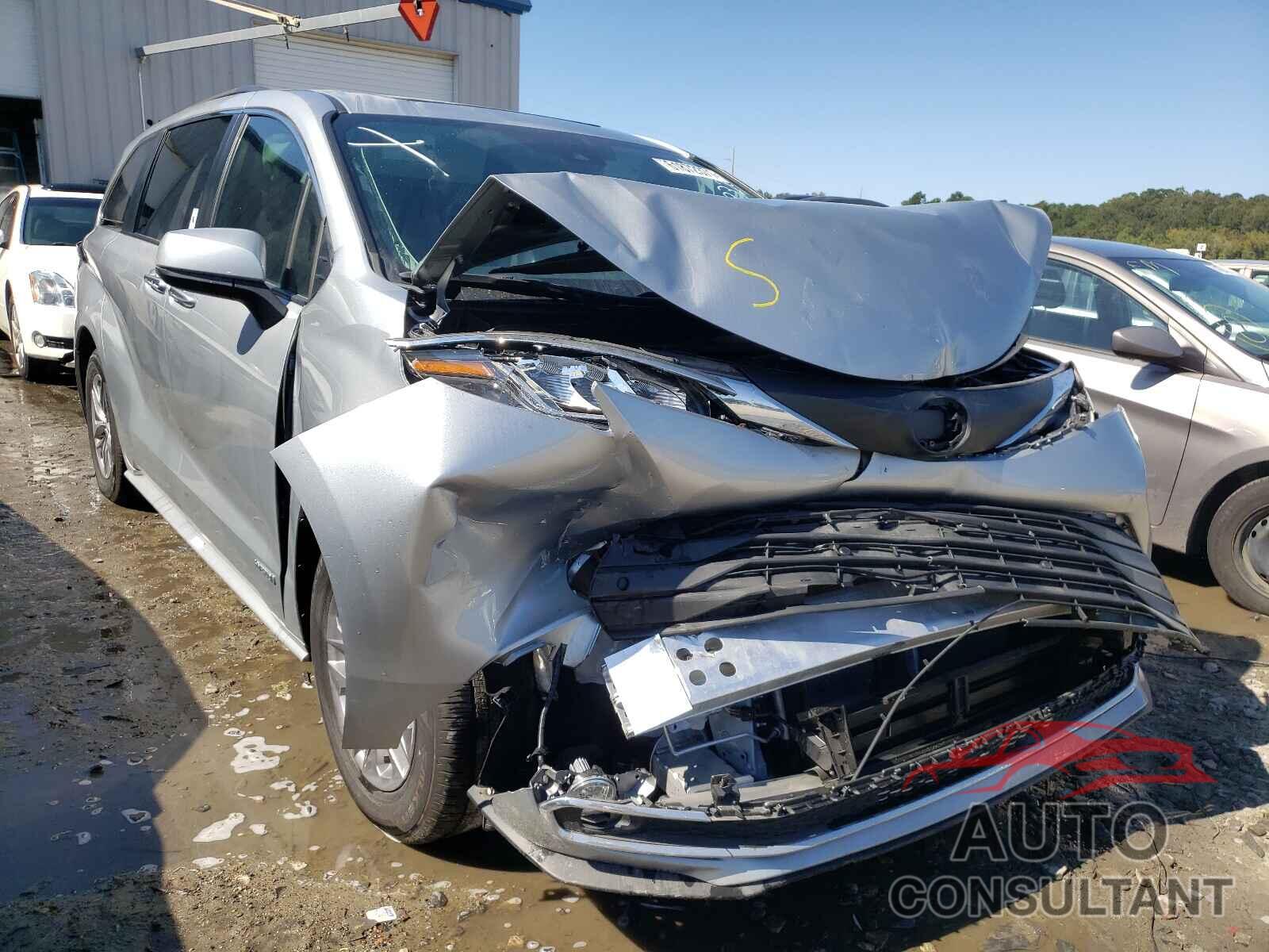 TOYOTA SIENNA 2021 - 5TDYRKEC6MS013328