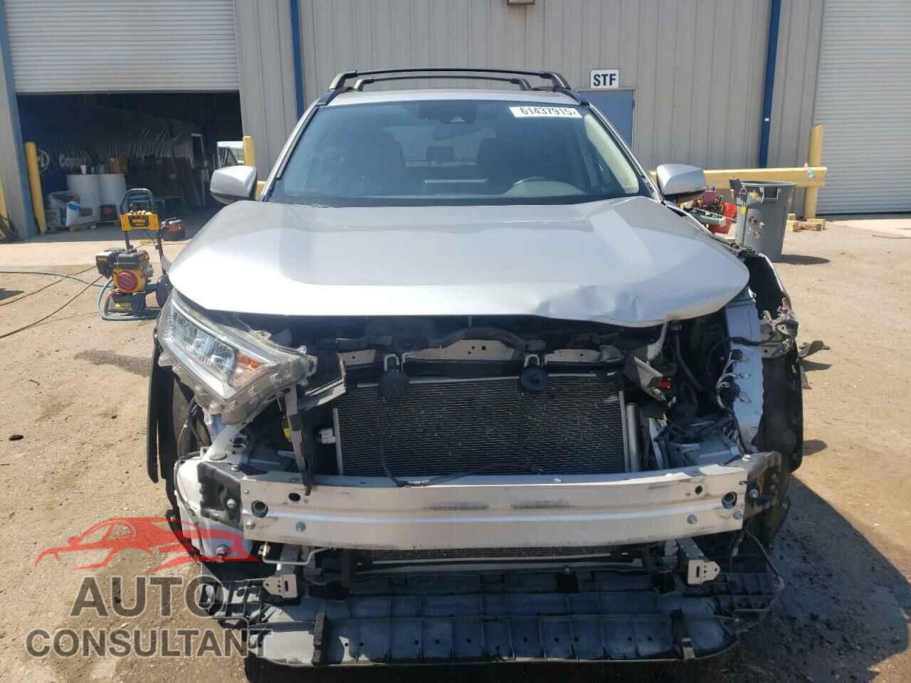 TOYOTA RAV4 2019 - JTMP1RFV5KD016757