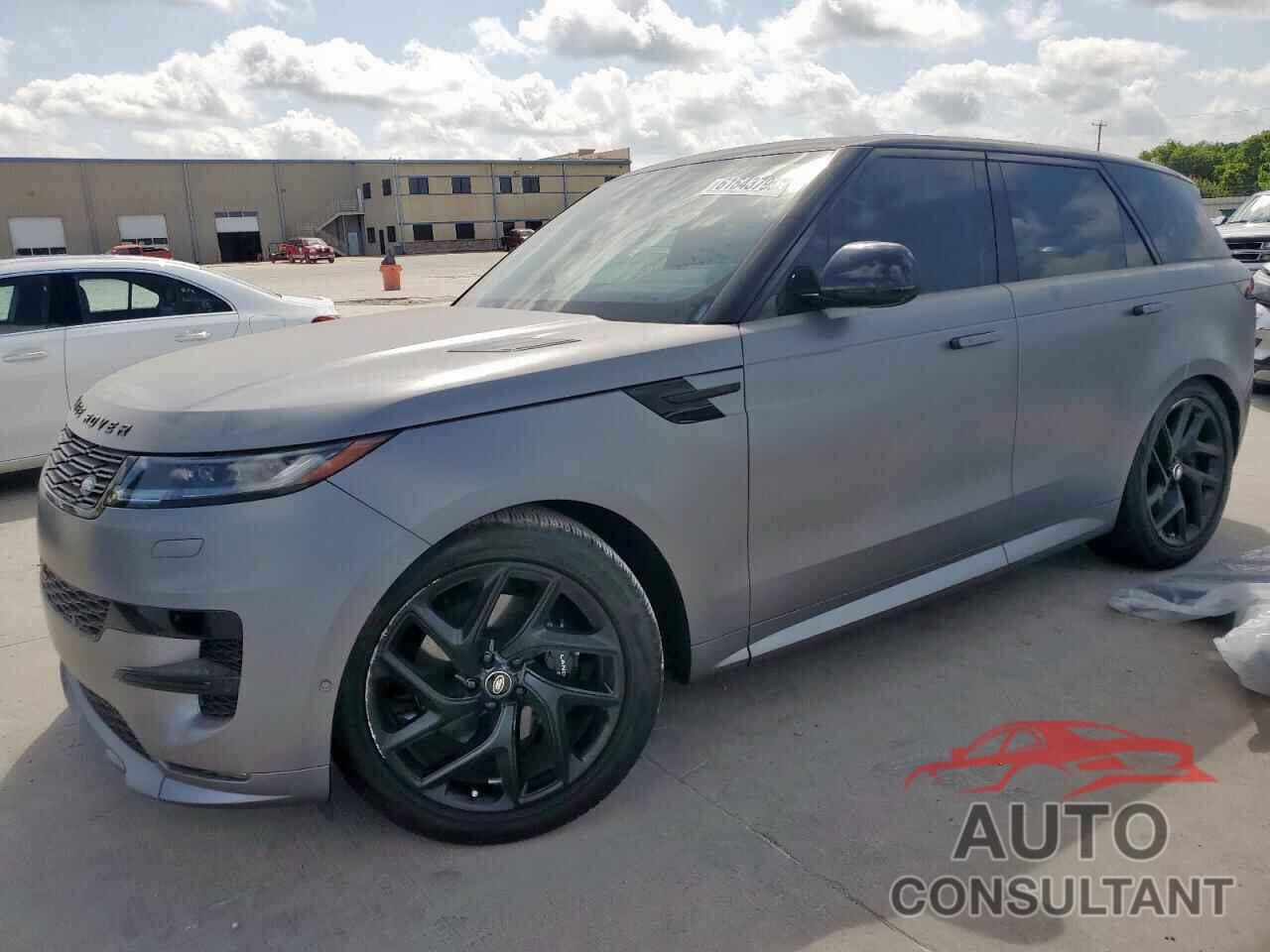 LAND ROVER RANGEROVER 2024 - SAL1L9FU4RA190282