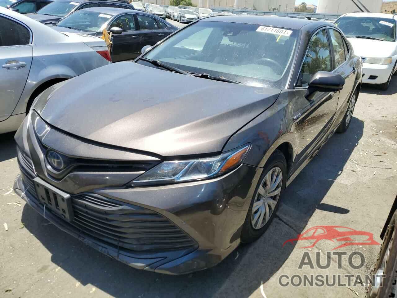 TOYOTA CAMRY 2018 - 4T1B31HK8JU504619