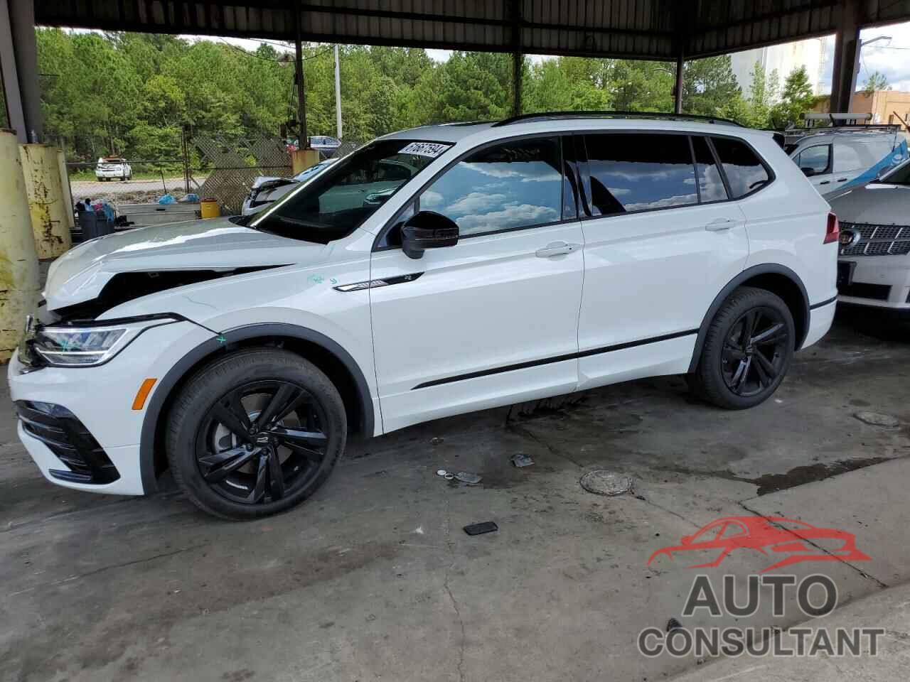 VOLKSWAGEN TIGUAN 2023 - 3VVCB7AX2PM125652