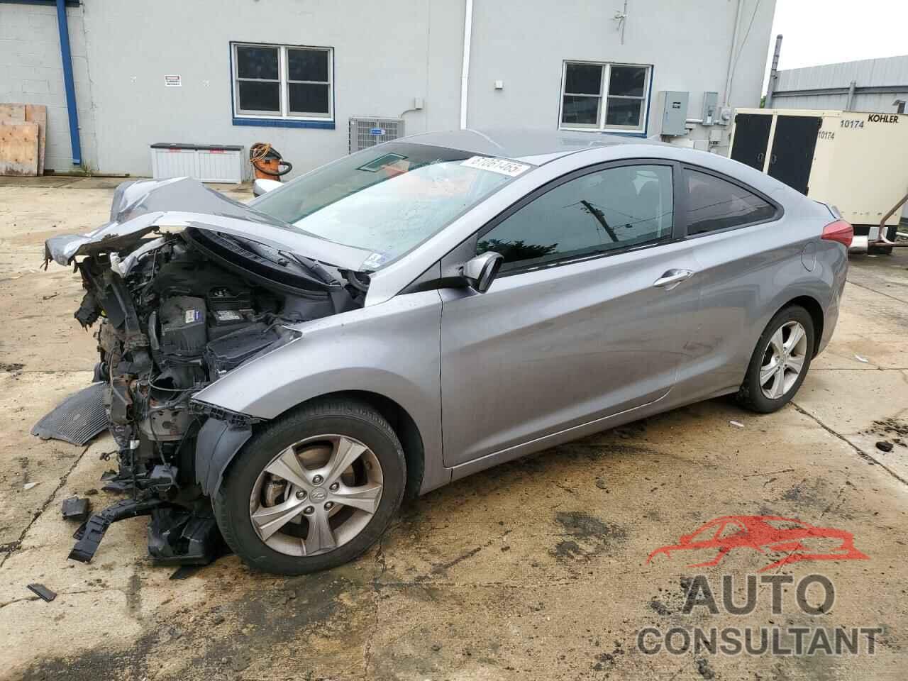 HYUNDAI ELANTRA 2013 - KMHDH6AE4DU007003