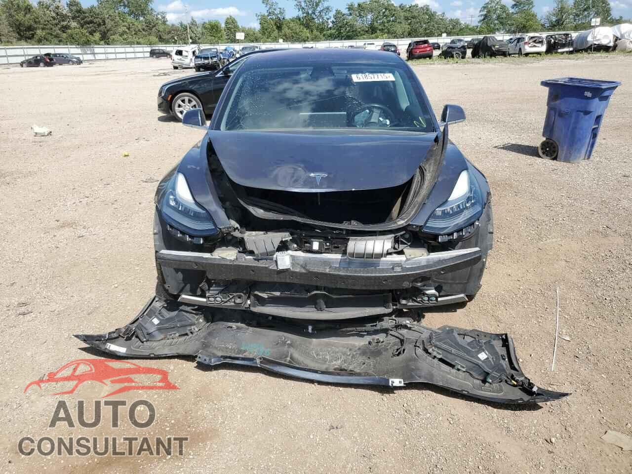 TESLA MODEL 3 2018 - 5YJ3E1EA6JF023811