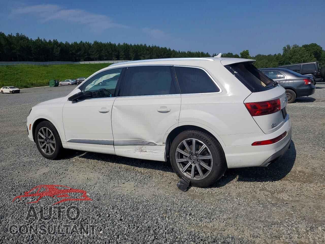AUDI Q7 2018 - WA1VAAF77JD045339