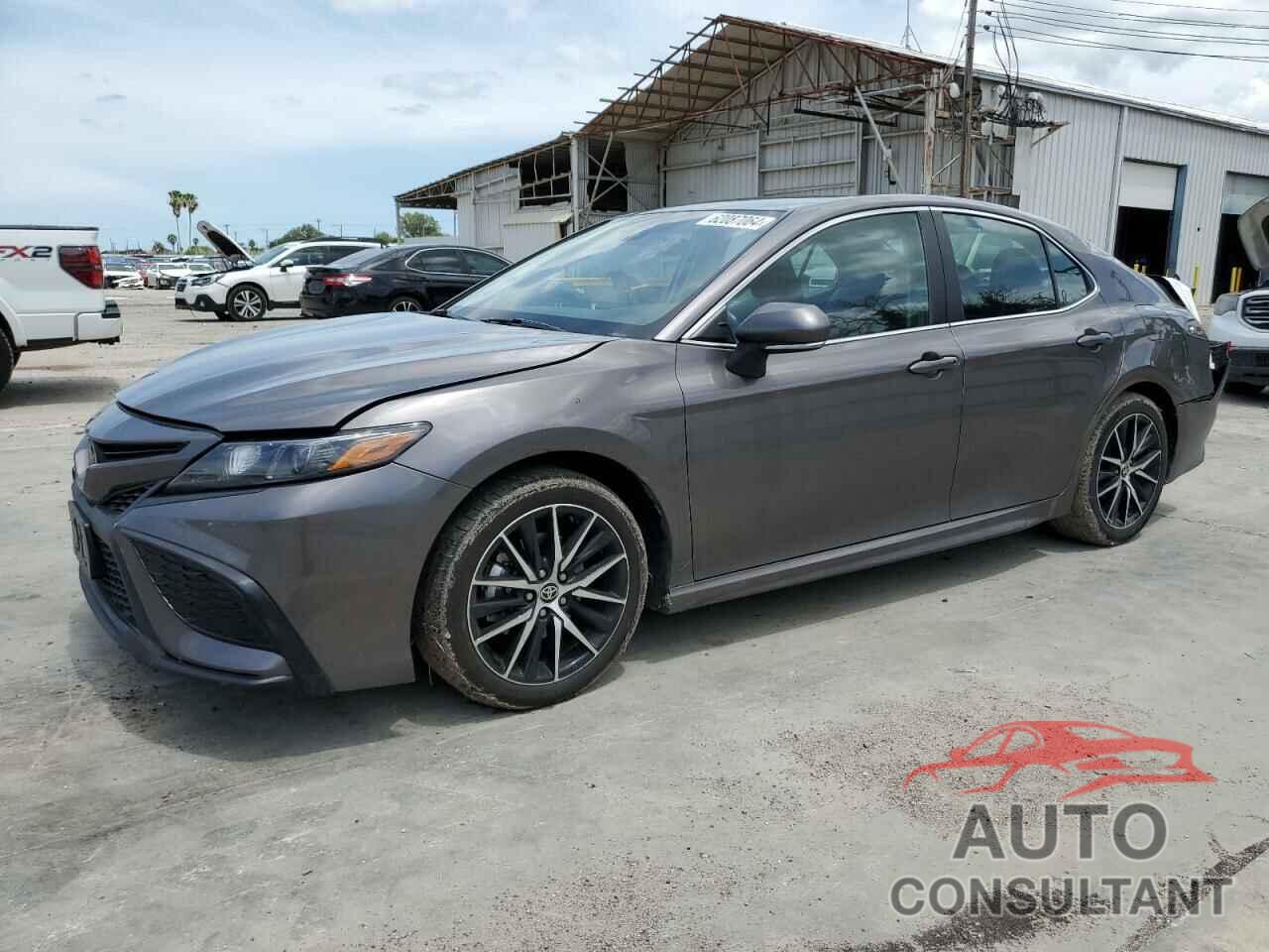 TOYOTA CAMRY 2023 - 4T1G11AKXPU801163