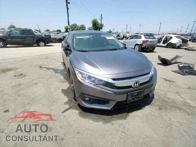 HONDA CIVIC 2018 - JHMFC1F38JX043520