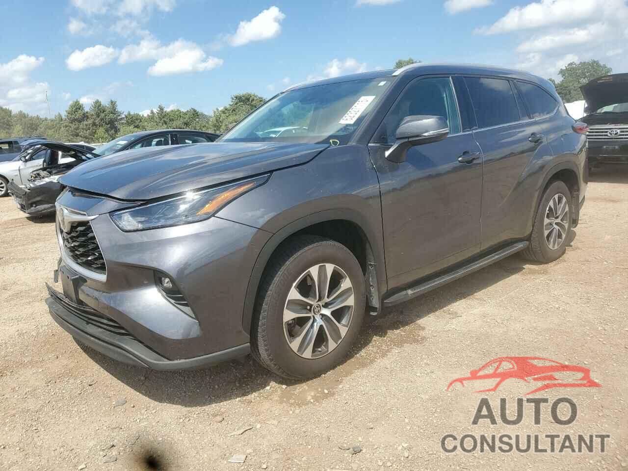 TOYOTA HIGHLANDER 2022 - 5TDGZRBH5NS596190