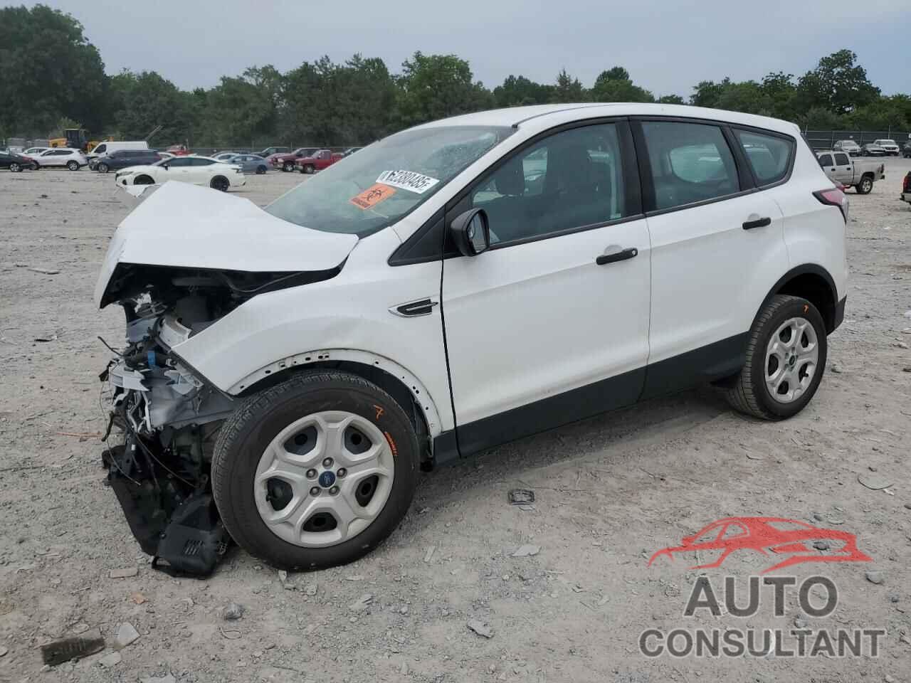 FORD ESCAPE 2018 - 1FMCU0F72JUD00182