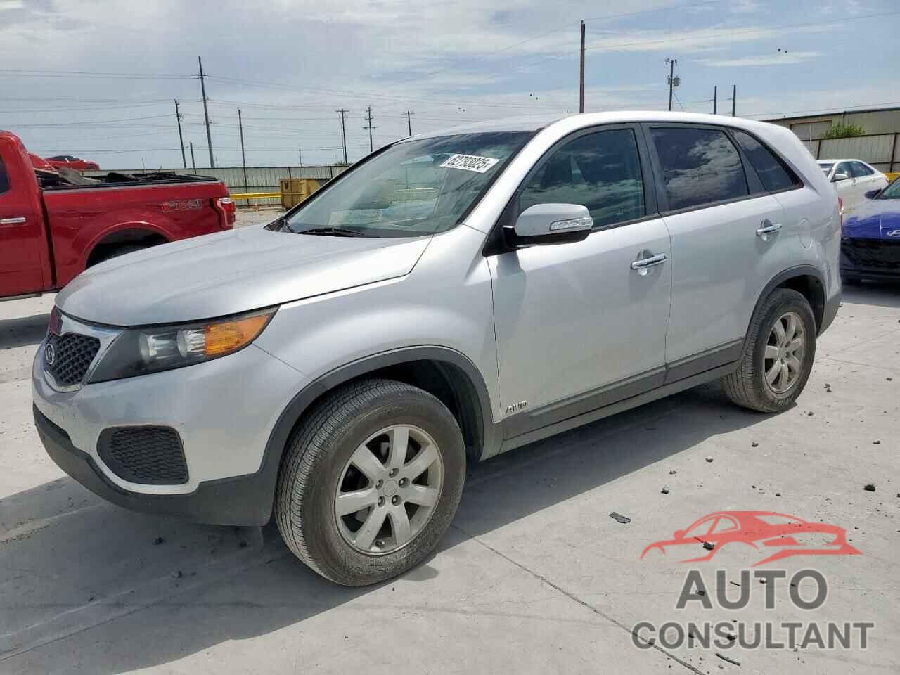 KIA SORENTO 2011 - 5XYKTCA14BG013226