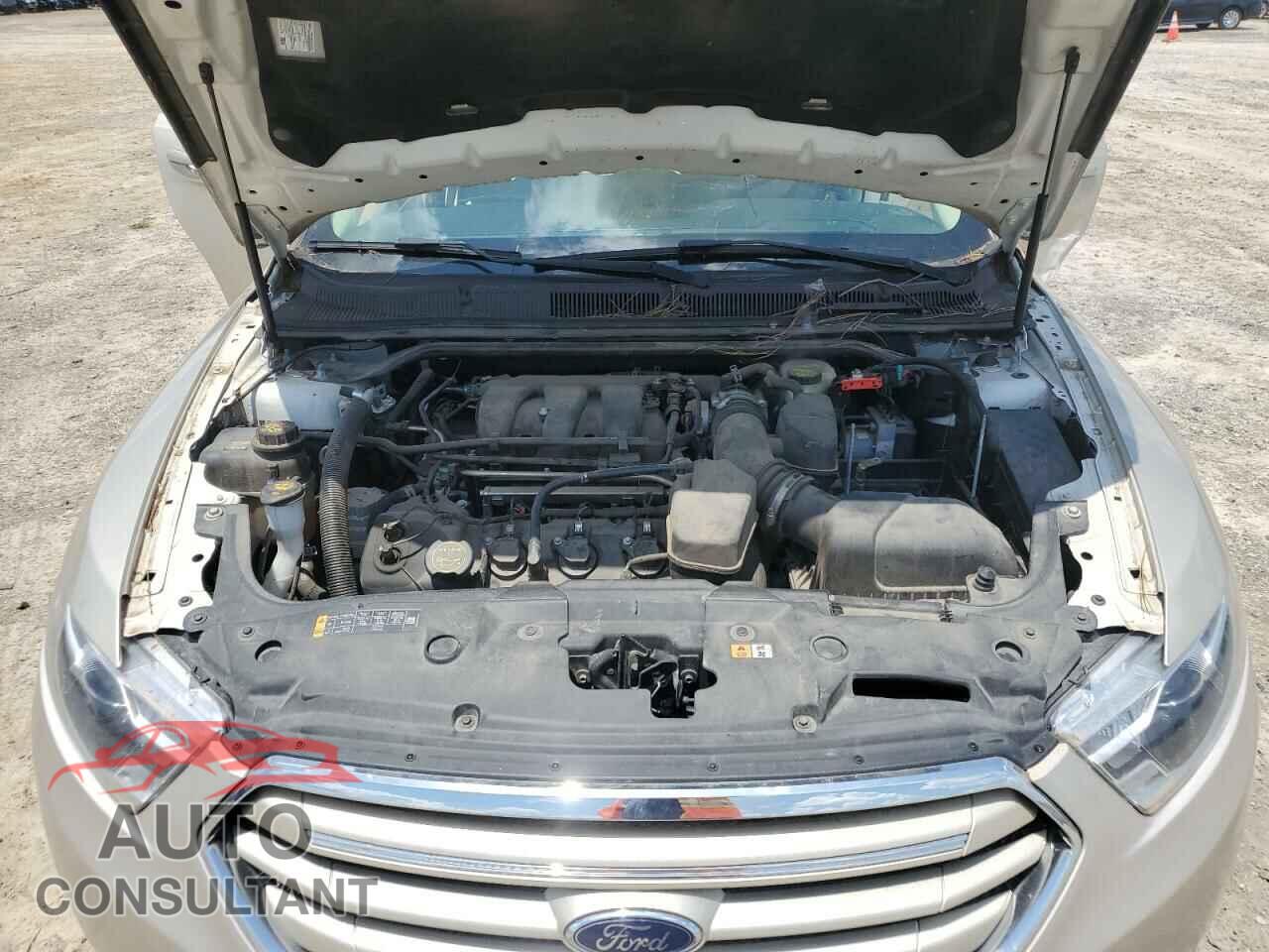 FORD TAURUS 2017 - 1FAHP2F84HG128211