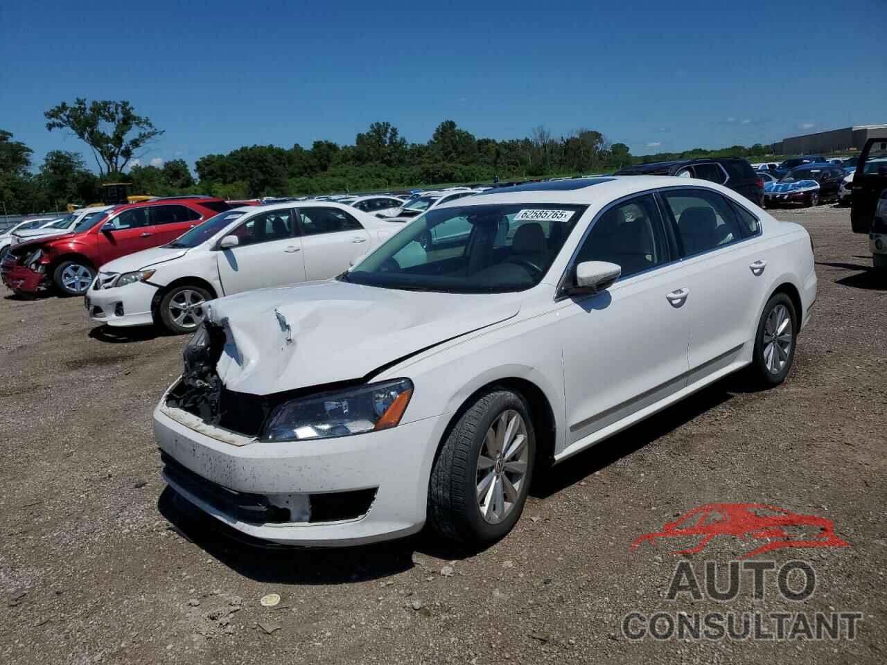 VOLKSWAGEN PASSAT 2012 - 1VWCH7A30CC033135