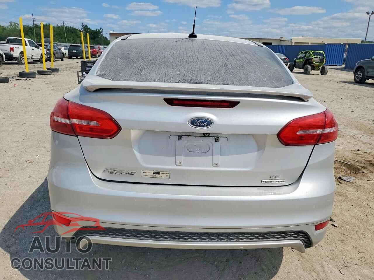 FORD FOCUS 2015 - 1FADP3F29FL347203