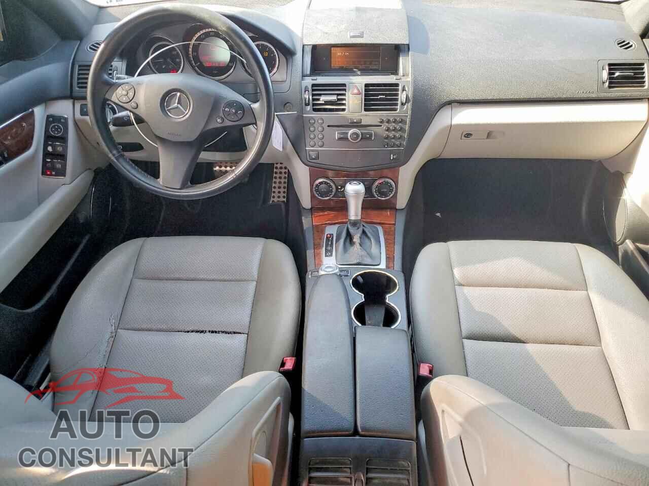 MERCEDES-BENZ C-CLASS 2011 - WDDGF8BB1BR141030