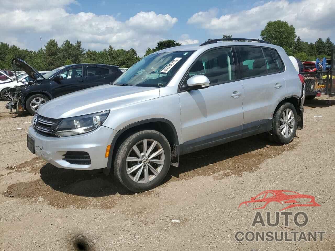VOLKSWAGEN TIGUAN 2015 - WVGBV7AX1FW587955
