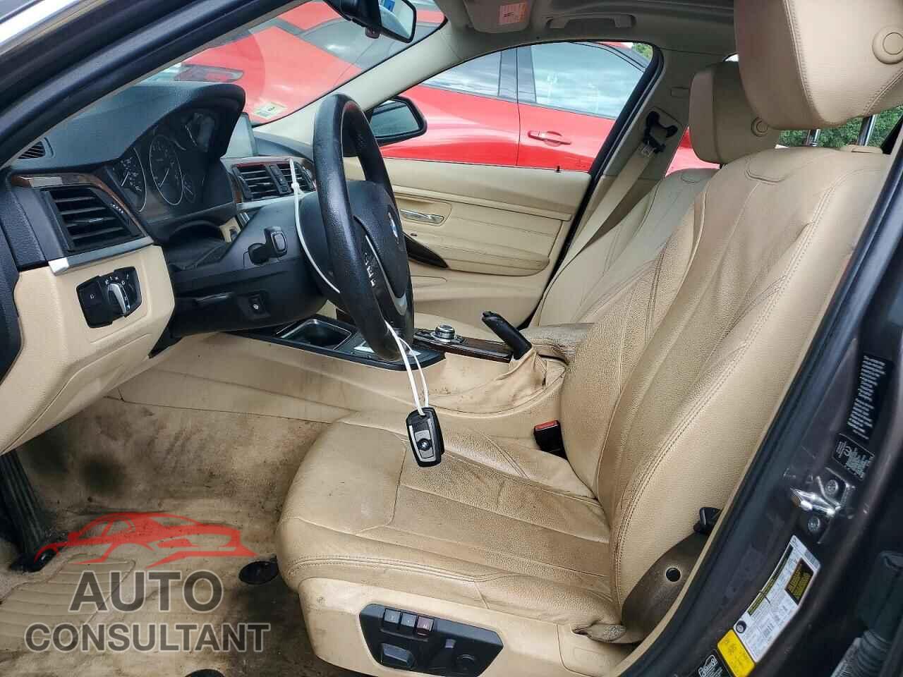 BMW 3 SERIES 2013 - WBA3B3C54DF530326