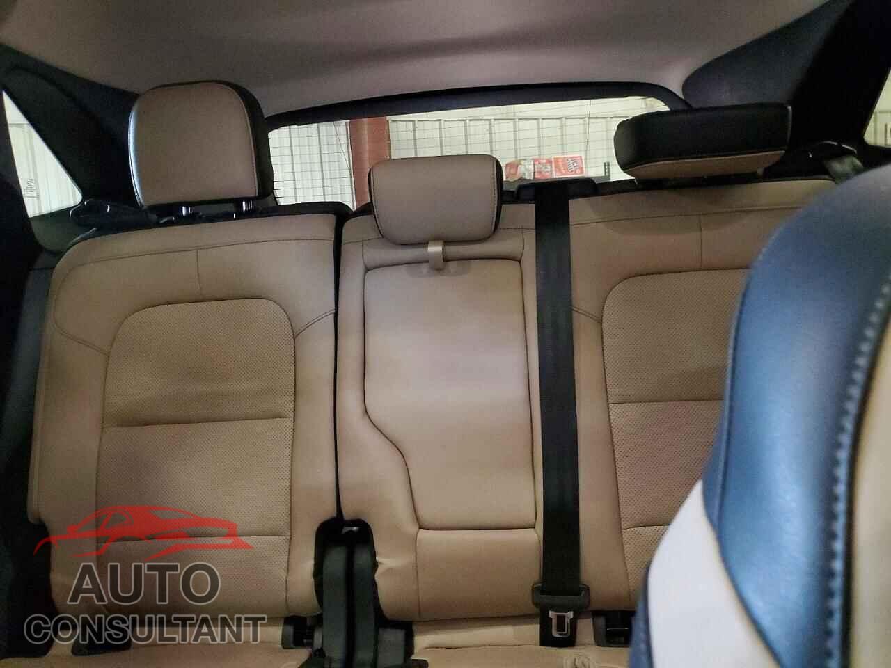 FORD ESCAPE 2020 - 1FMCU0H6XLUA74335