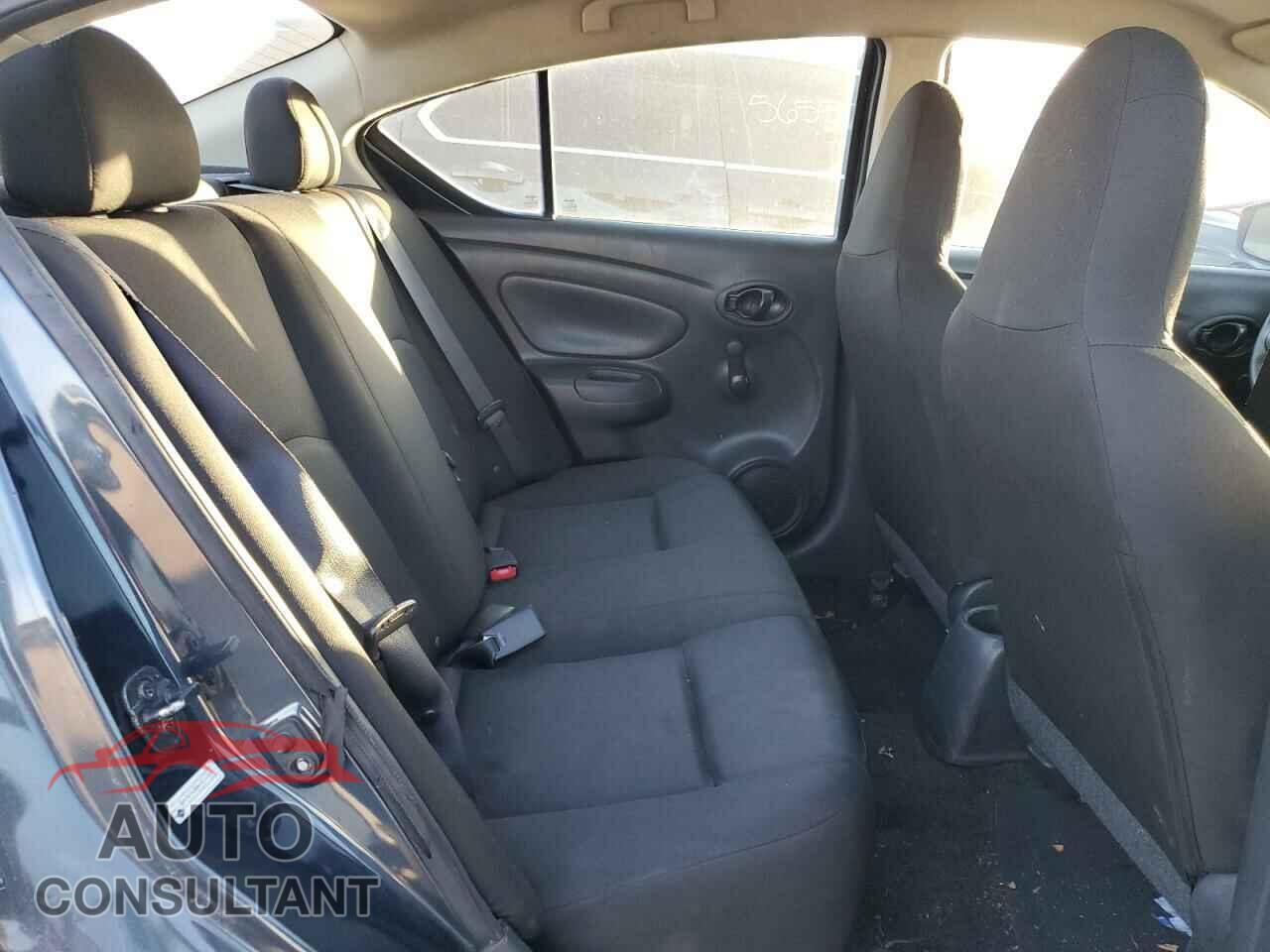 NISSAN VERSA 2017 - 3N1CN7AP5HL807733