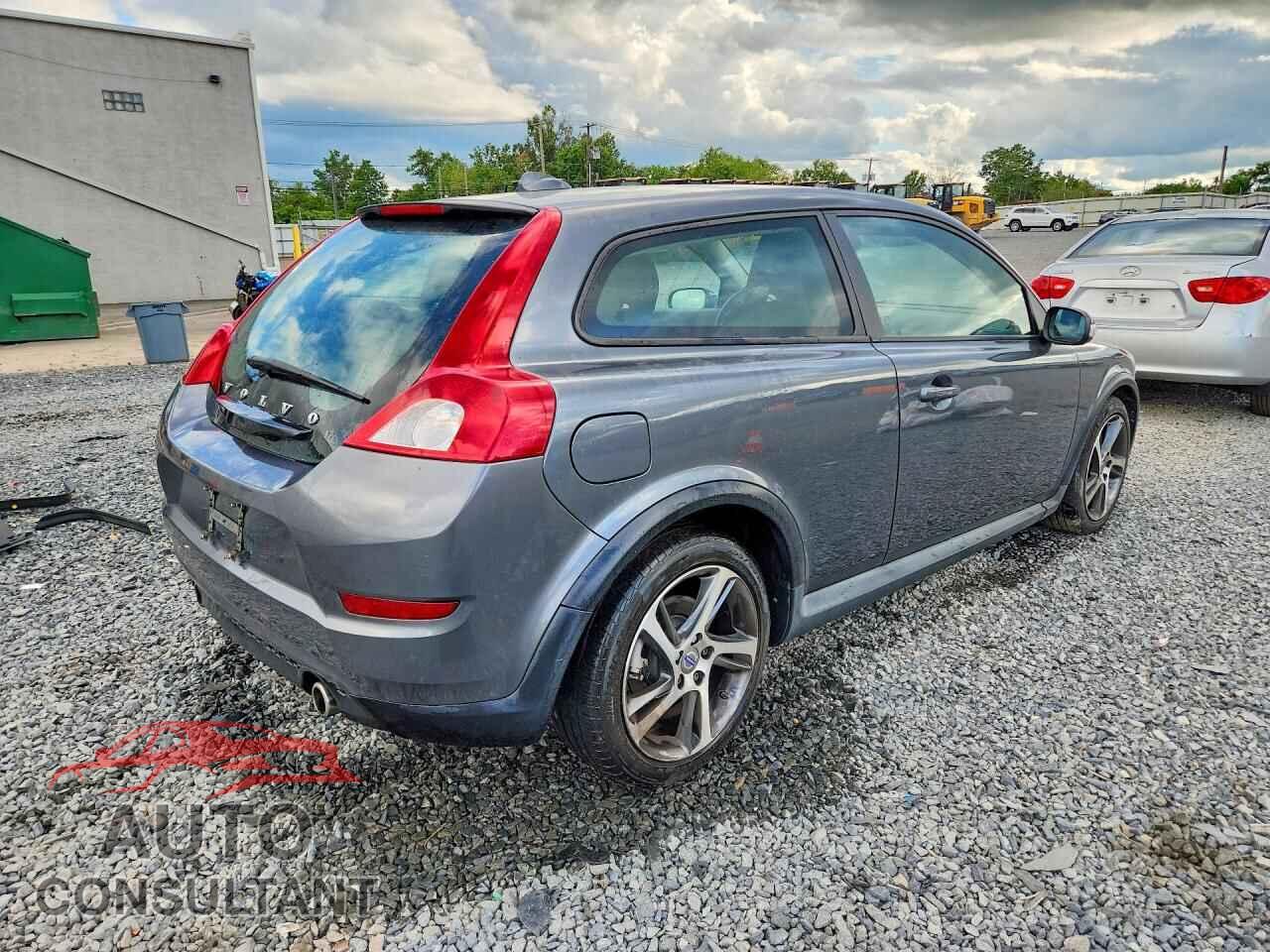 VOLVO C30 2013 - YV1672MK3D2307129