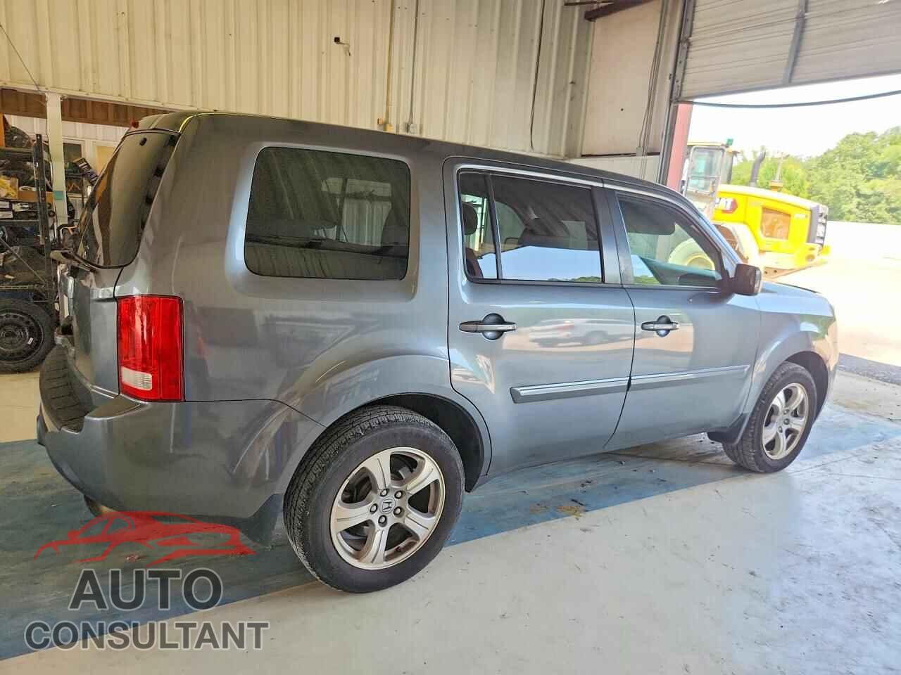 HONDA PILOT 2013 - 5FNYF3H46DB011411