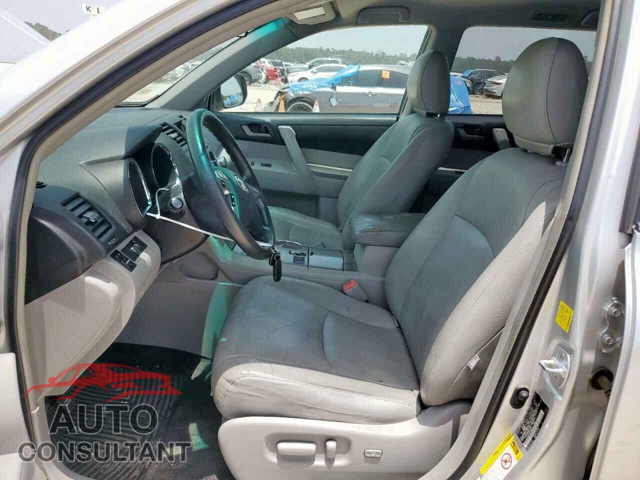 TOYOTA HIGHLANDER 2011 - 5TDZK3EH3BS039747