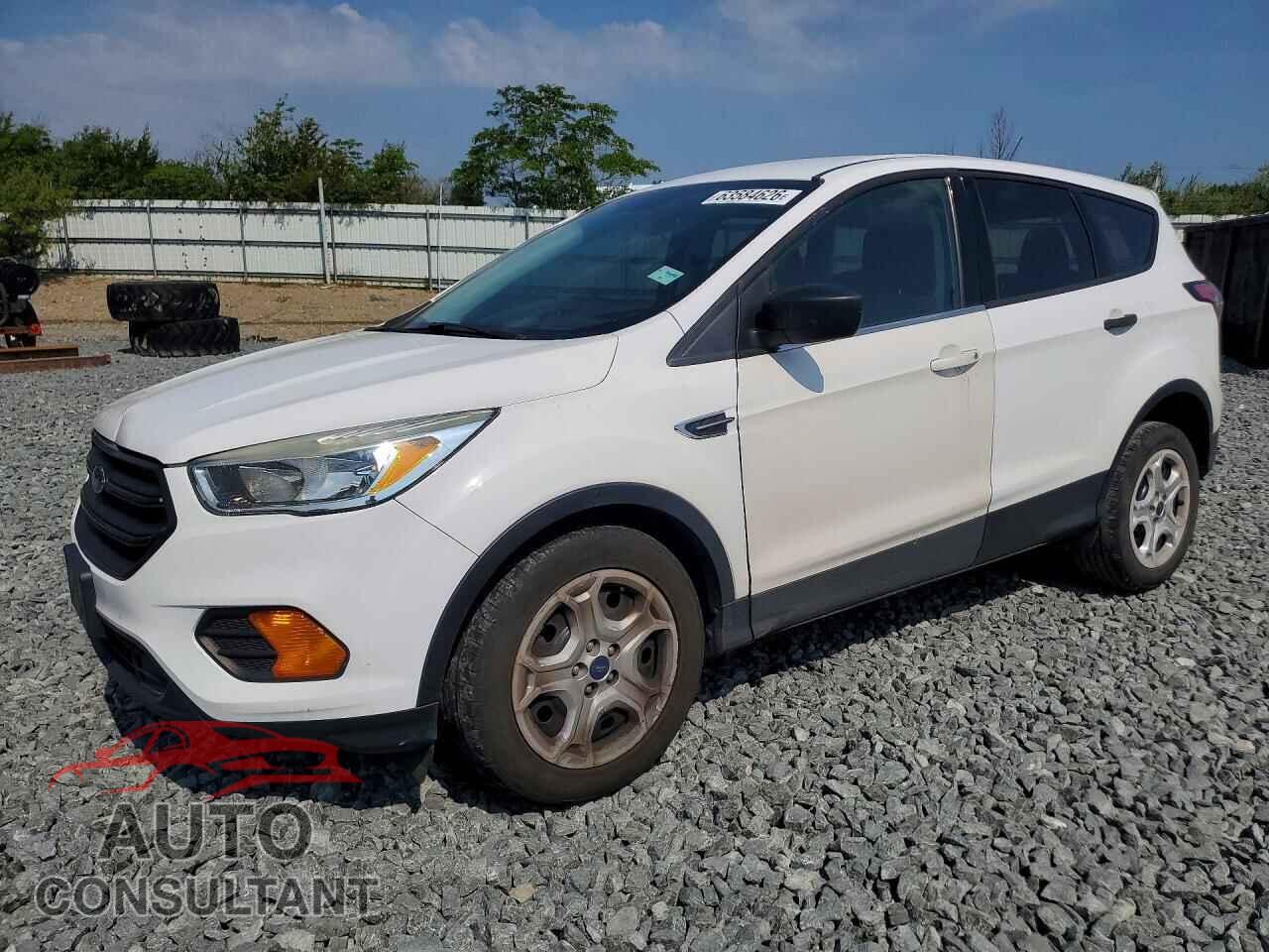 FORD ESCAPE 2017 - 1FMCU0F75HUB97897