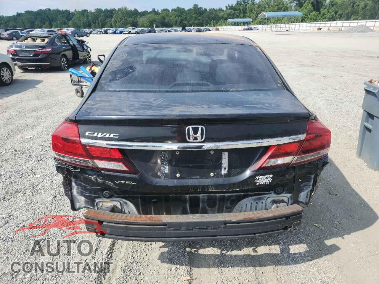 HONDA CIVIC 2013 - 2HGFB2F55DH558447