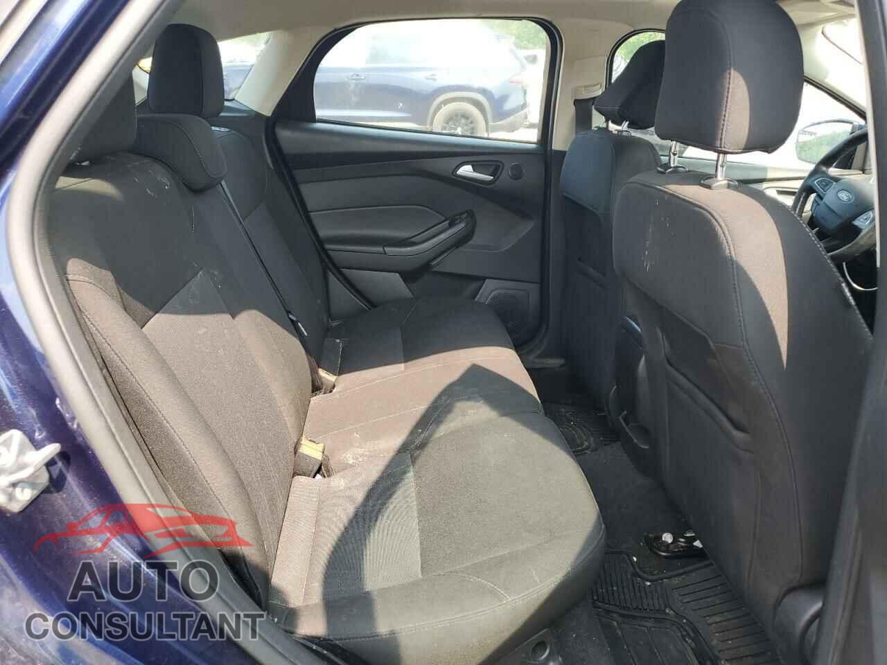 FORD FOCUS 2017 - 1FADP3M28HL240634