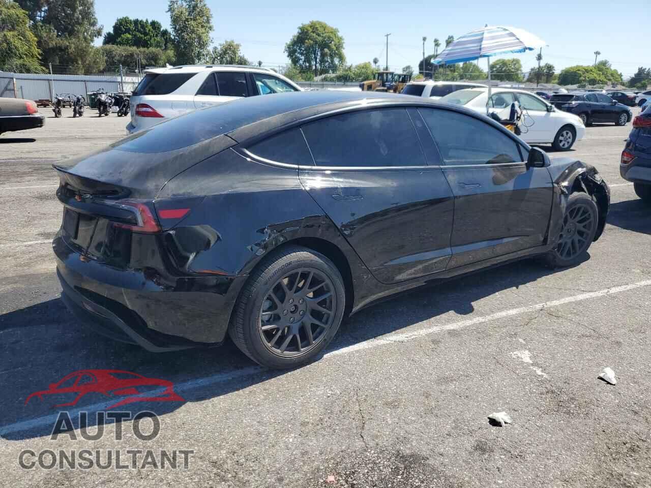TESLA MODEL 3 2025 - 5YJ3E1EA4SF900006