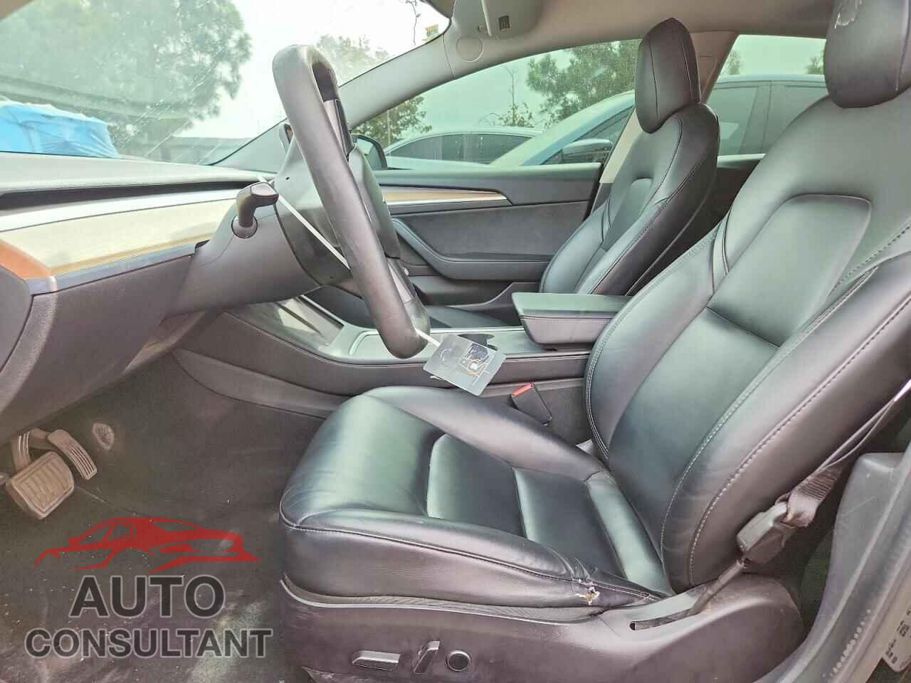 TESLA MODEL 3 2021 - 5YJ3E1EB7MF060170