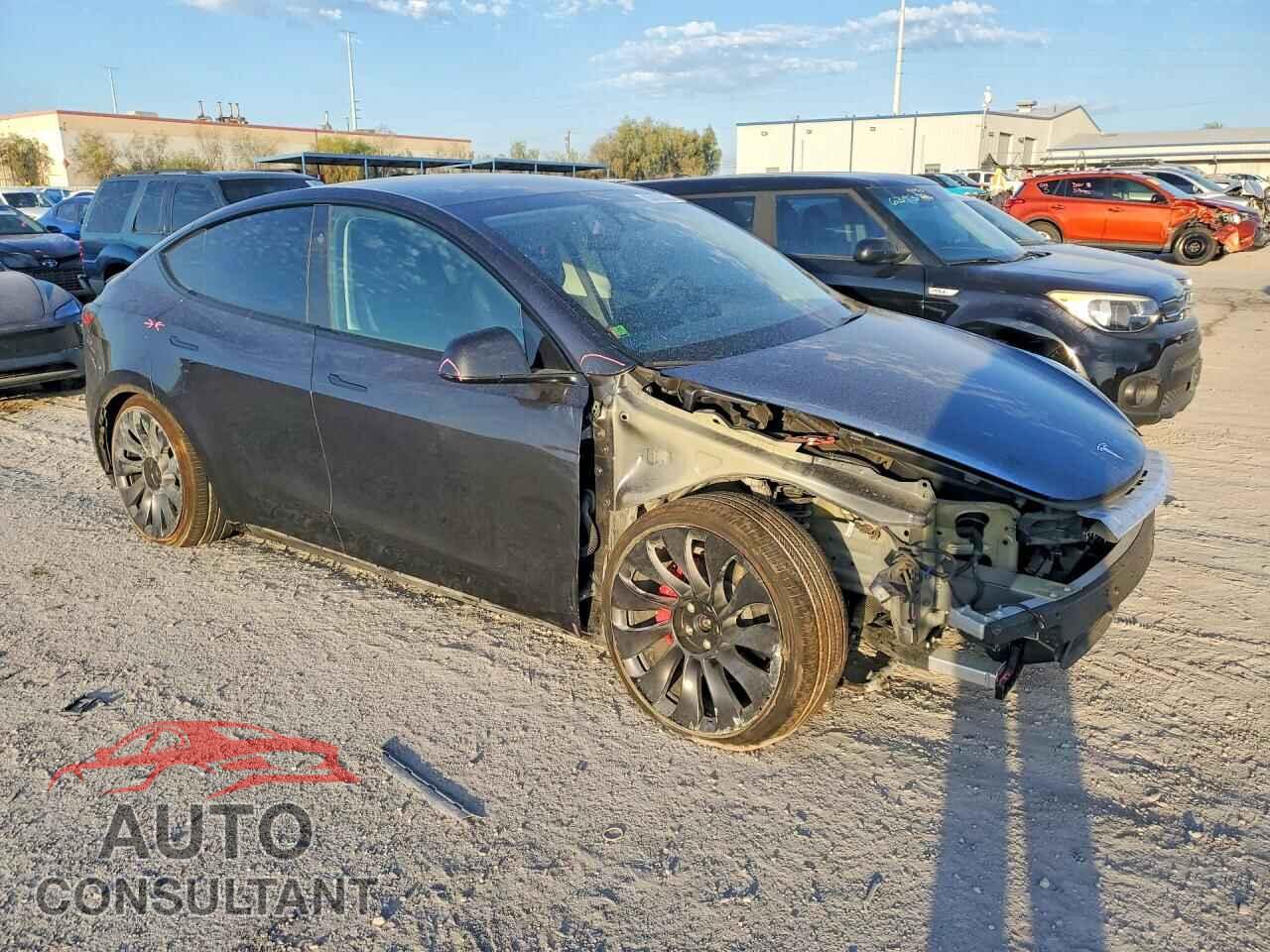 TESLA MODEL Y 2024 - 7SAYGDEF6RF177530