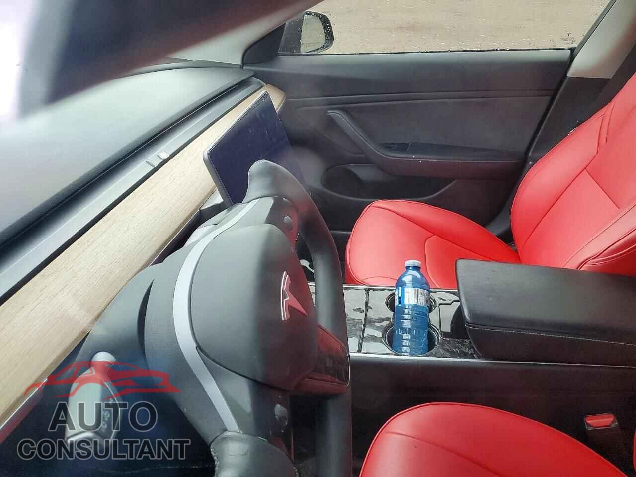 TESLA MODEL 3 2018 - 5YJ3E1EA4JF028389