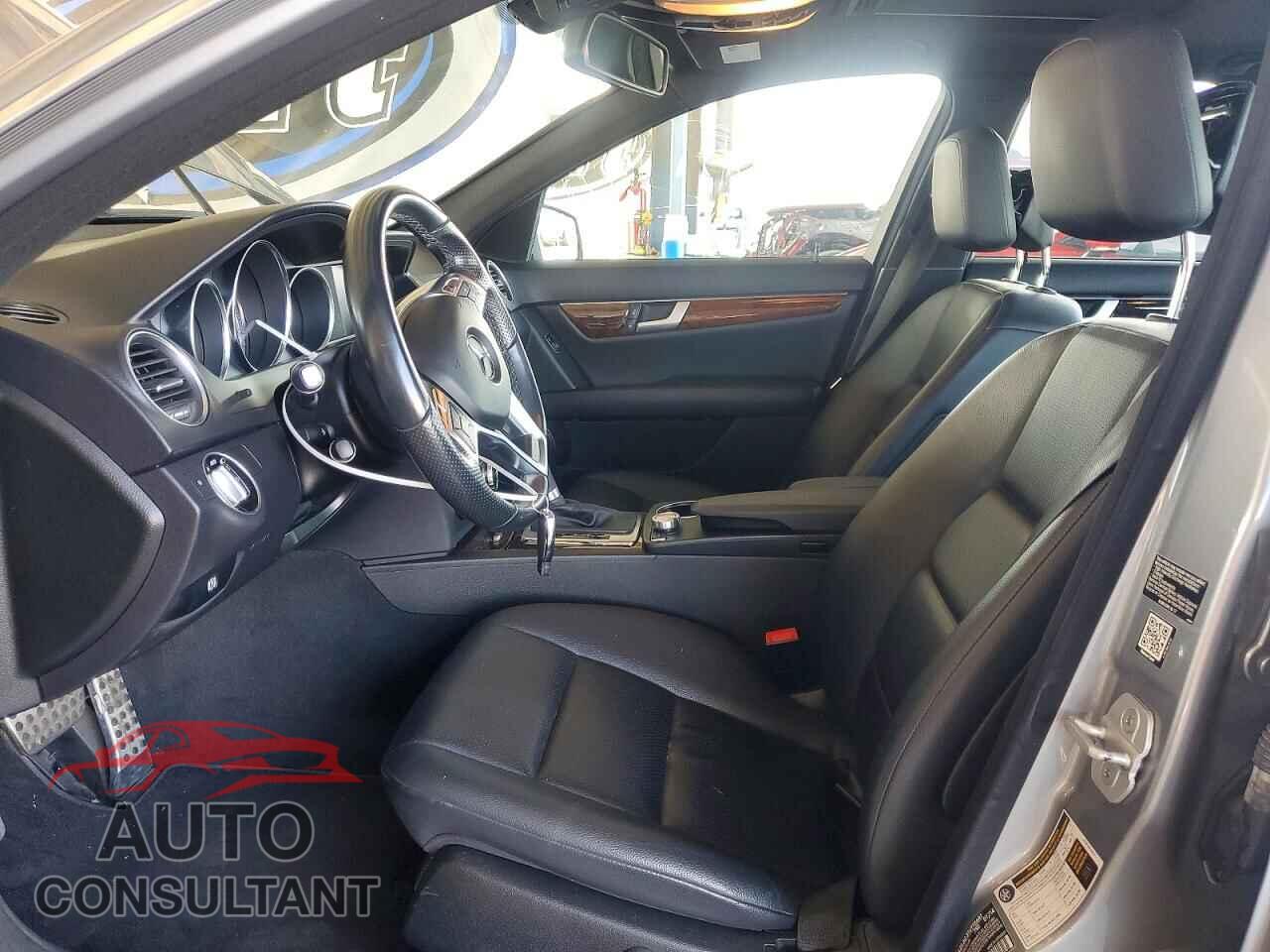 MERCEDES-BENZ C-CLASS 2014 - WDDGF8AB7EA943540