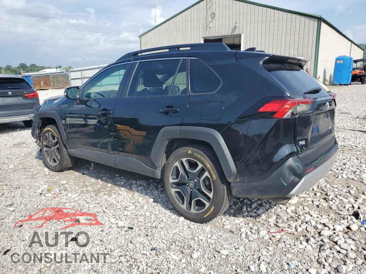 TOYOTA RAV4 2021 - 2T3J1RFV0MW202055