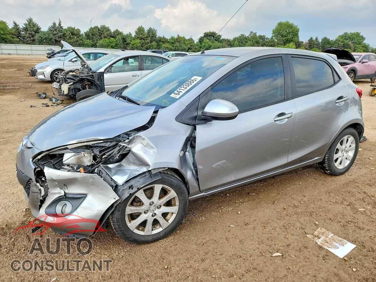 MAZDA 2 2012 - JM1DE1LY2C0152201