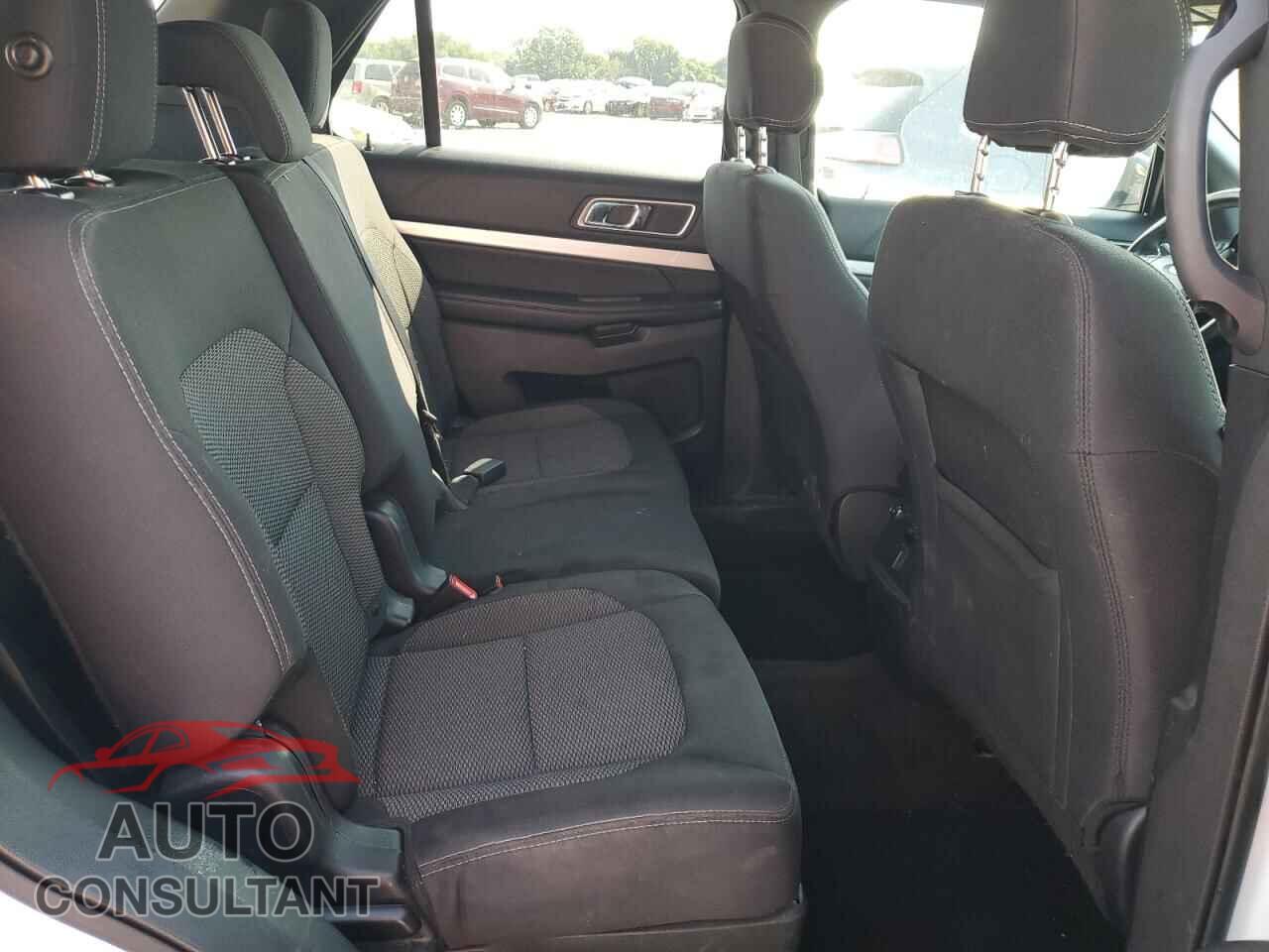FORD EXPLORER 2017 - 1FM5K7D85HGC26848