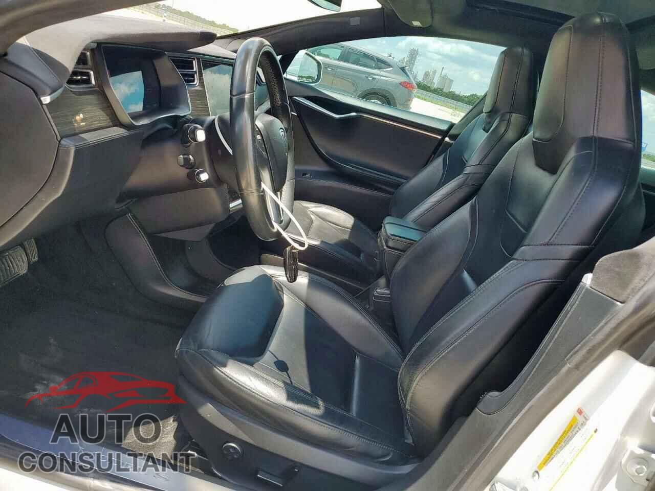 TESLA MODEL S 2015 - 5YJSA1E18FF114433