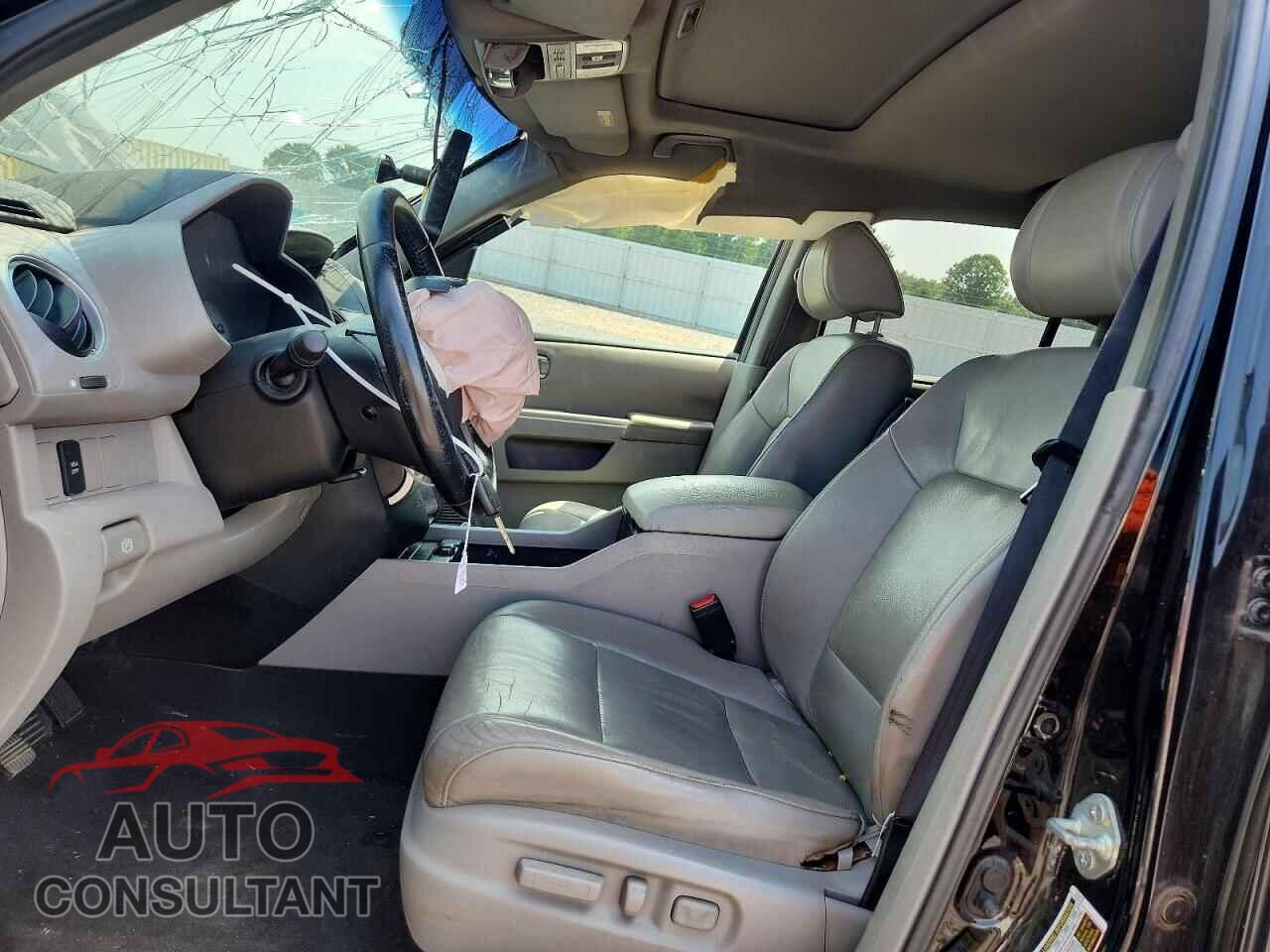 HONDA PILOT 2011 - 5FNYF4H56BB014790