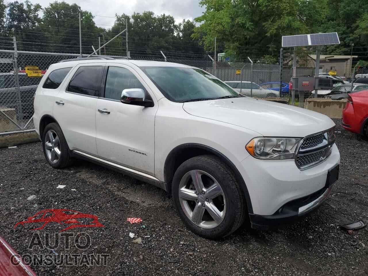 DODGE DURANGO 2013 - 1C4SDJET7DC658067