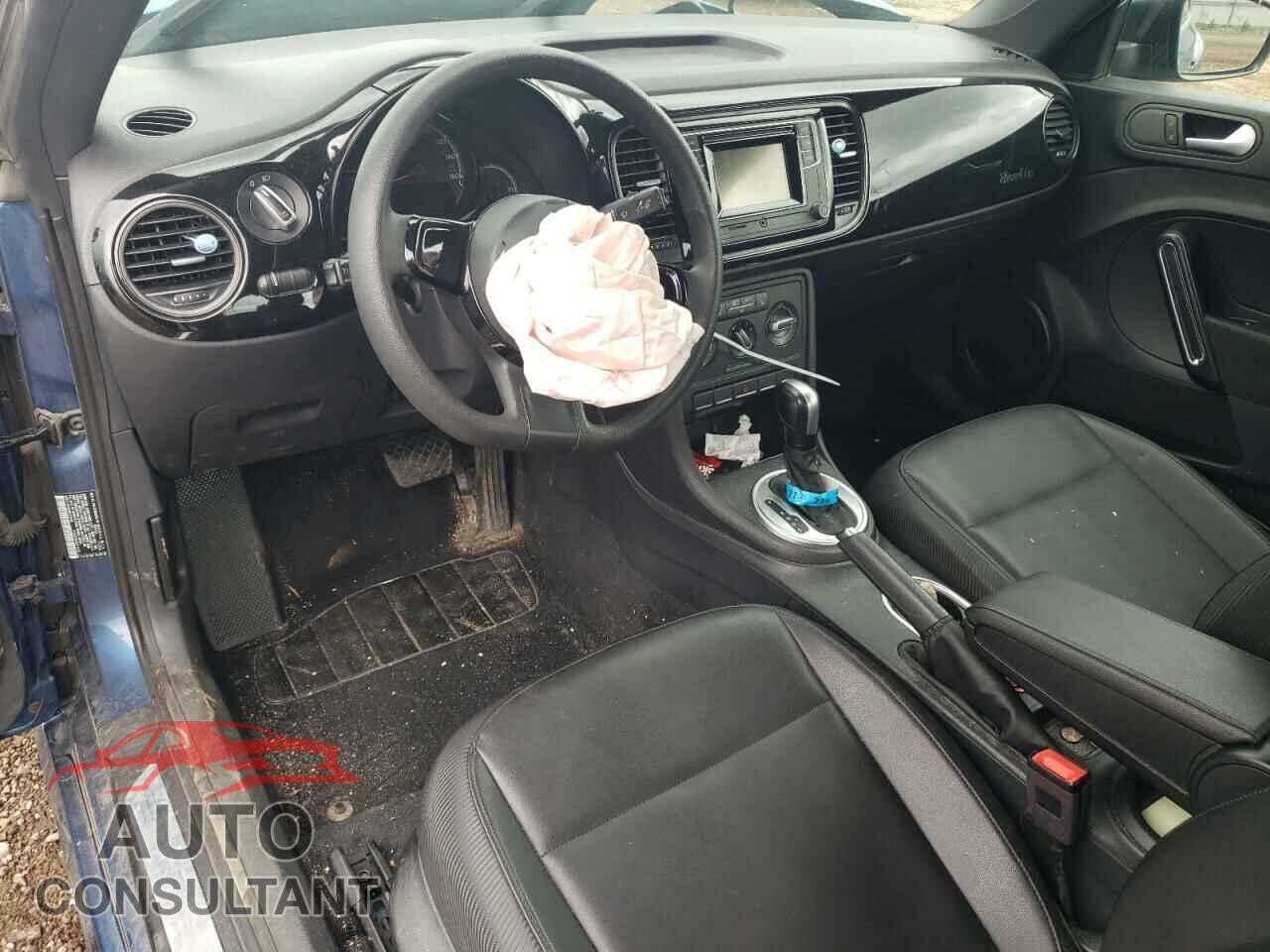 VOLKSWAGEN BEETLE 2017 - 3VWF17ATXHM613449
