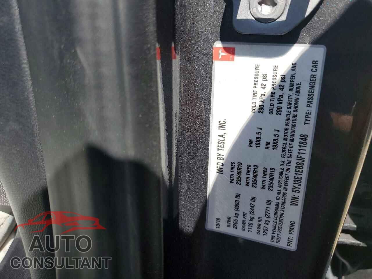 TESLA MODEL 3 2018 - 5YJ3E1EB8JF111848