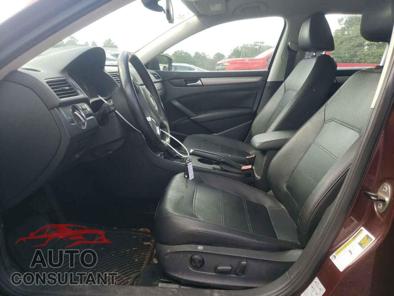 VOLKSWAGEN PASSAT 2014 - 1VWAT7A34EC059200