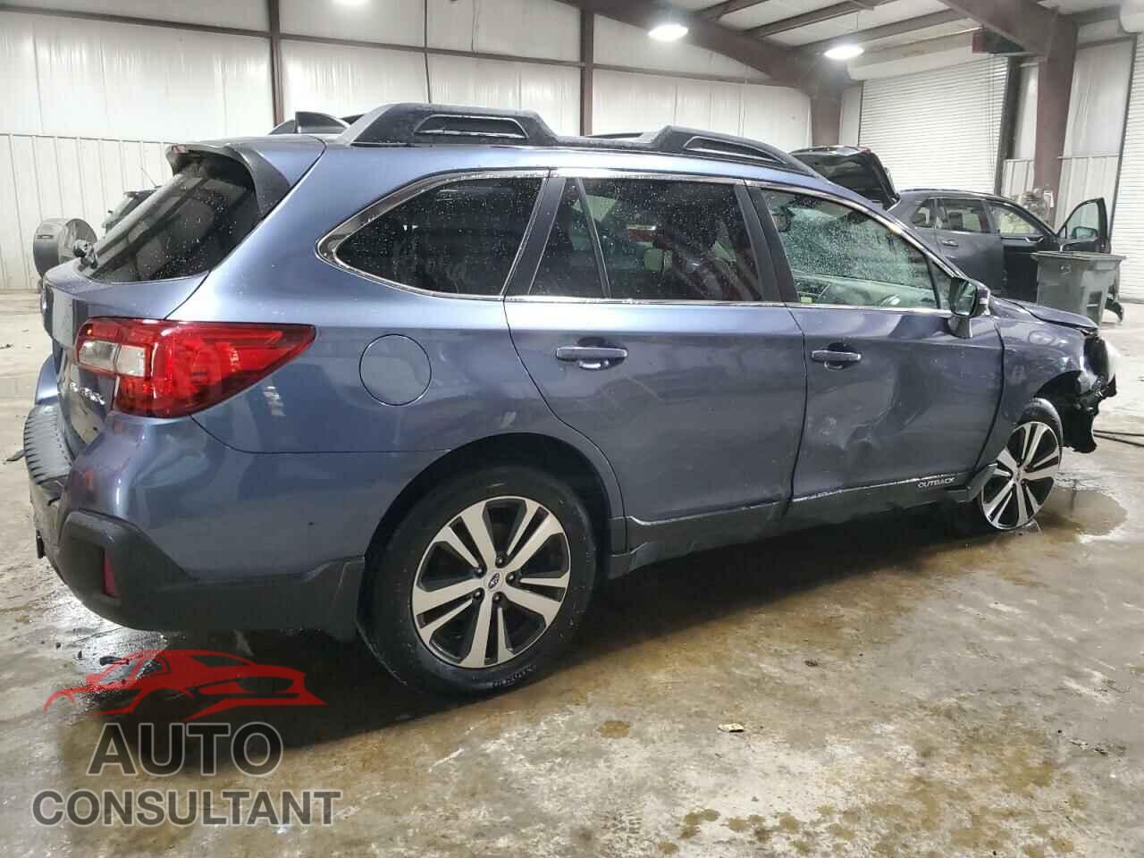 SUBARU OUTBACK 2018 - 4S4BSAKC8J3213175